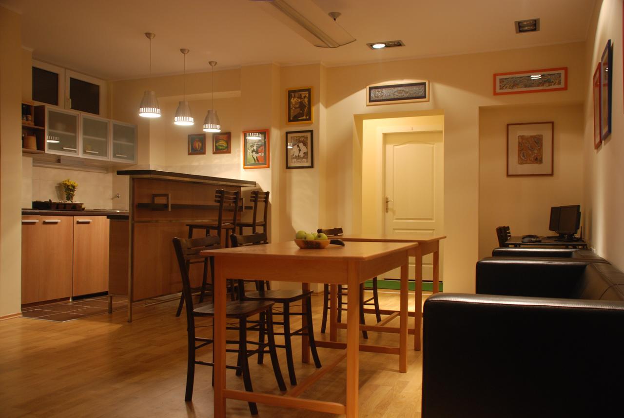 Hostel Jasmin Belgrade Exterior photo